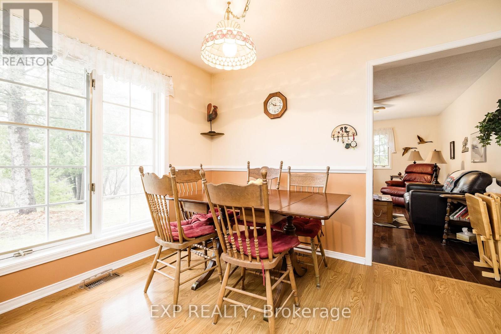 105 KILKENNY DRIVE - 12
