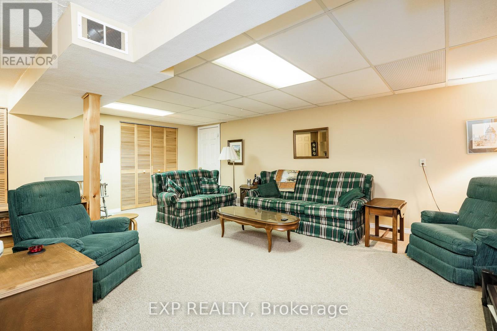 105 KILKENNY DRIVE - 22