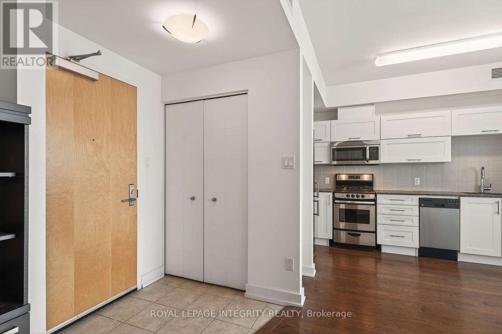 1 Bed, 1 Bath House for Rent in Ottawa – 2102 – 40 NEPEAN STREET, Ottawa – MLS# X13232336 - Image 33