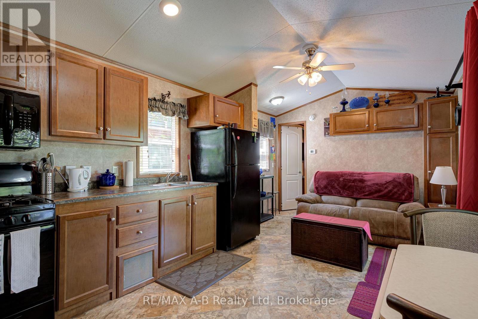 #612 923590 ROAD 92 ROAD - 18