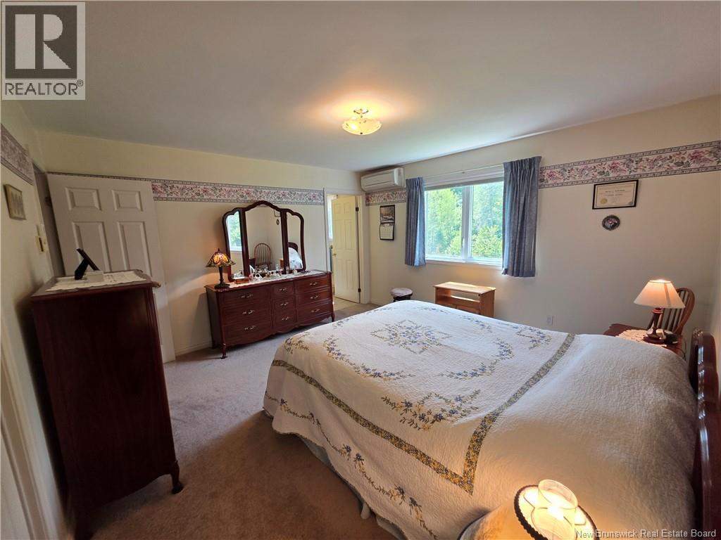 68 Somerset Drive - 24