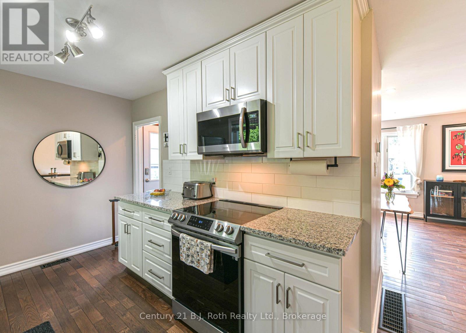 359 MILLARD STREET - 16