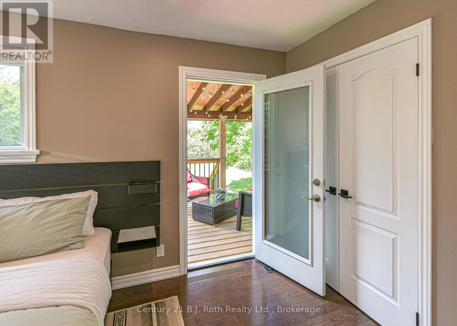 359 MILLARD STREET - 19