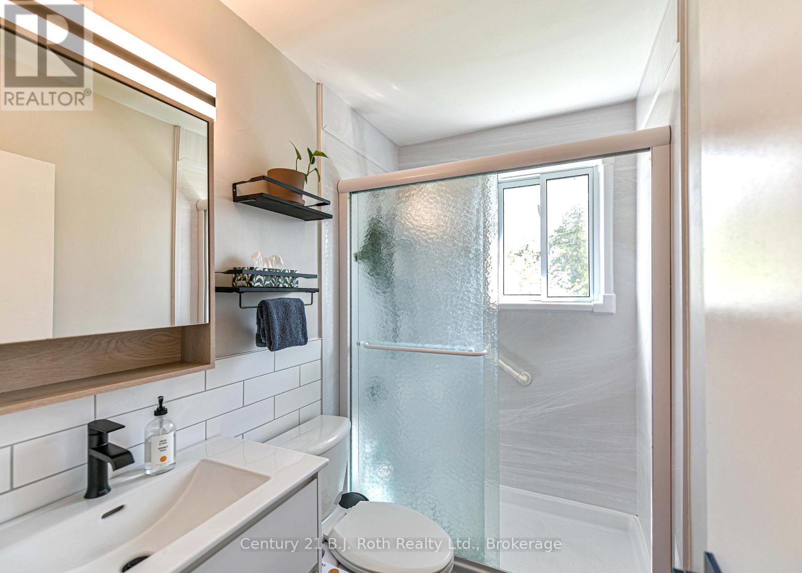 359 MILLARD STREET - 20