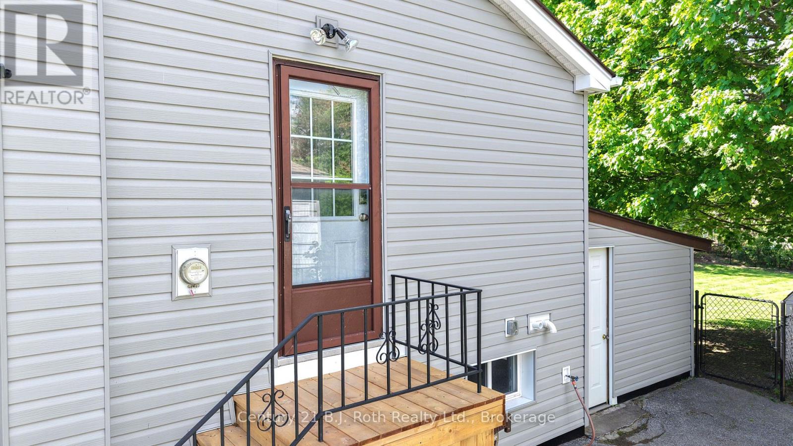 359 MILLARD STREET - 28