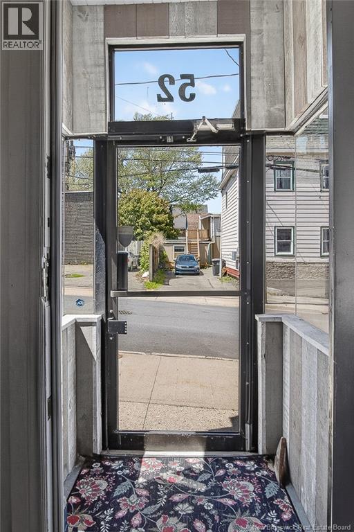 52 Dorchester Street - Image 2