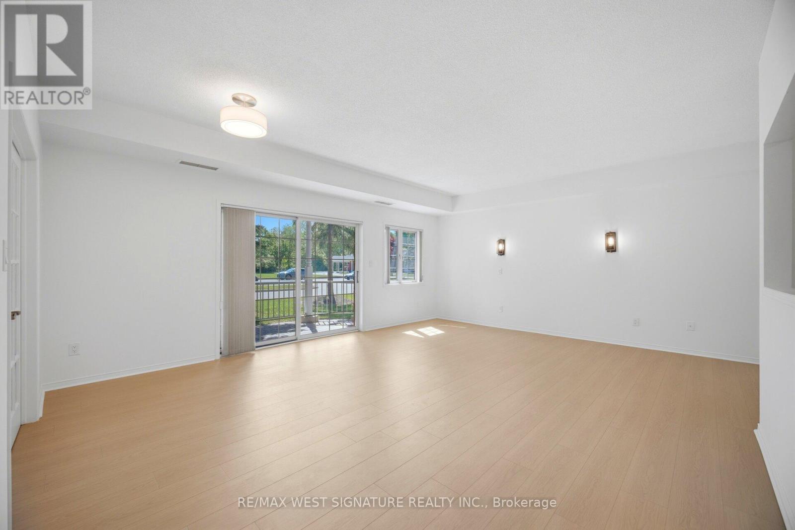 #105 75 TREELAWN BOULEVARD - 10
