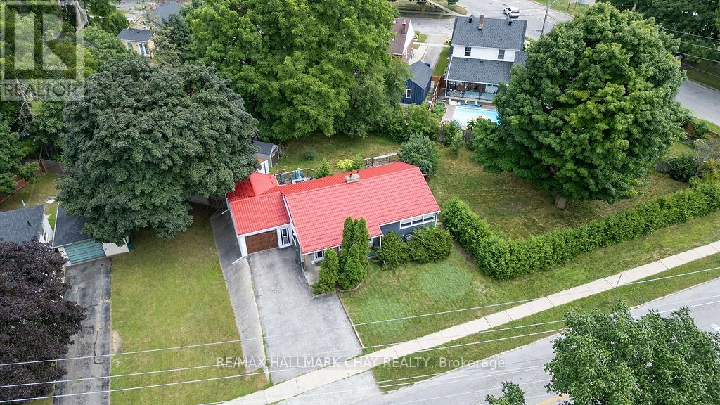 325 INNISFIL STREET - 1