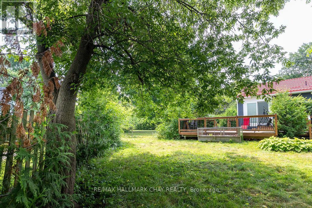 325 INNISFIL STREET - 8