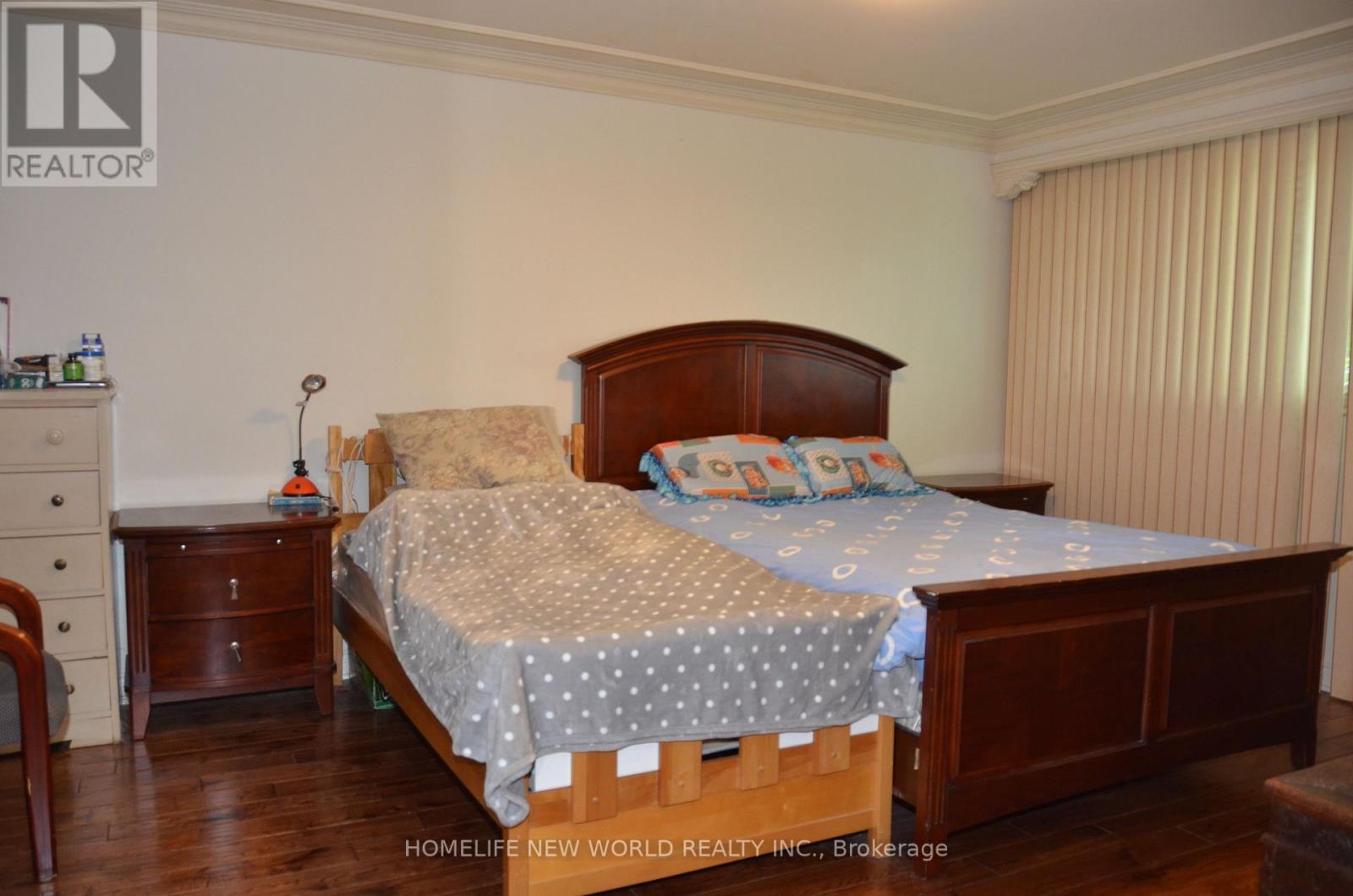 15 BRANTLEY CRESCENT - 15