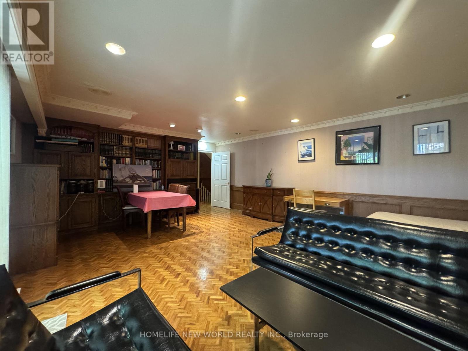 15 BRANTLEY CRESCENT - 18