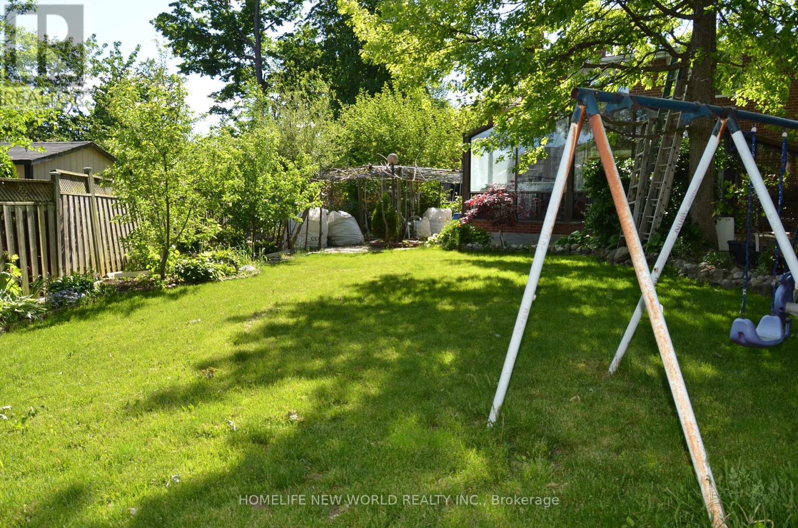 15 BRANTLEY CRESCENT - 29