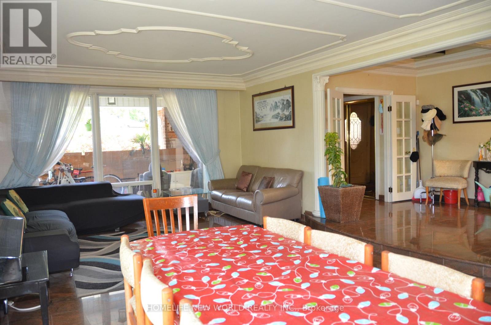 15 BRANTLEY CRESCENT - 6