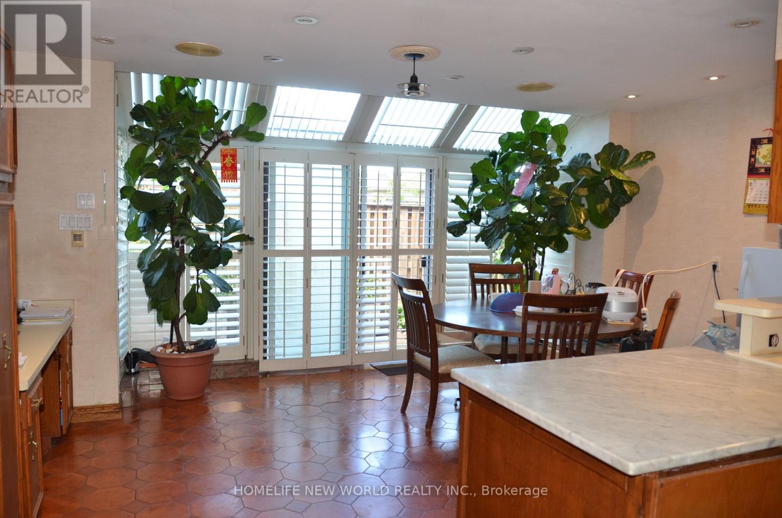 15 BRANTLEY CRESCENT - 9
