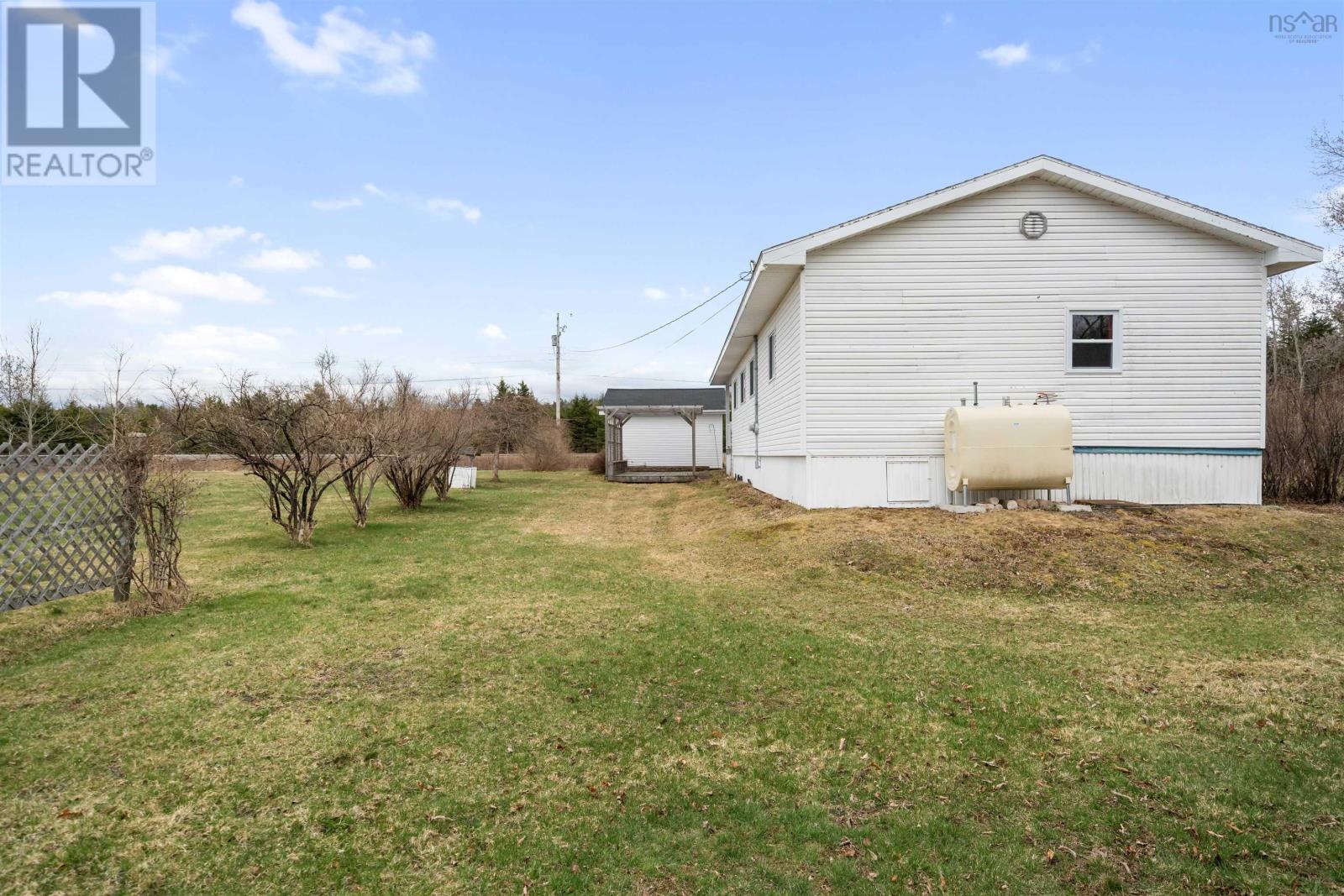 Property 39 of 42 of 2135 Highway 336