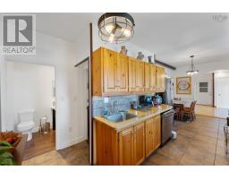 2292 Highway 3, Pubnico, NS B0W3S0 Photo 10