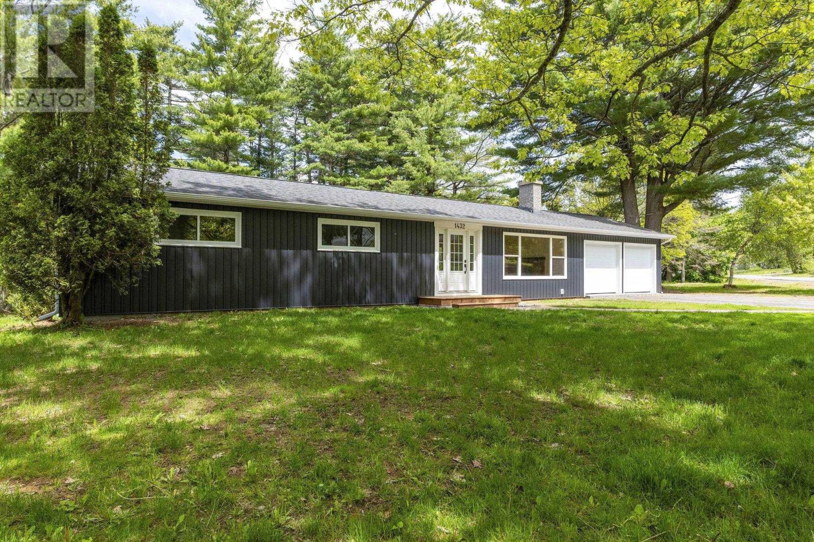 1432 George Street E - 2