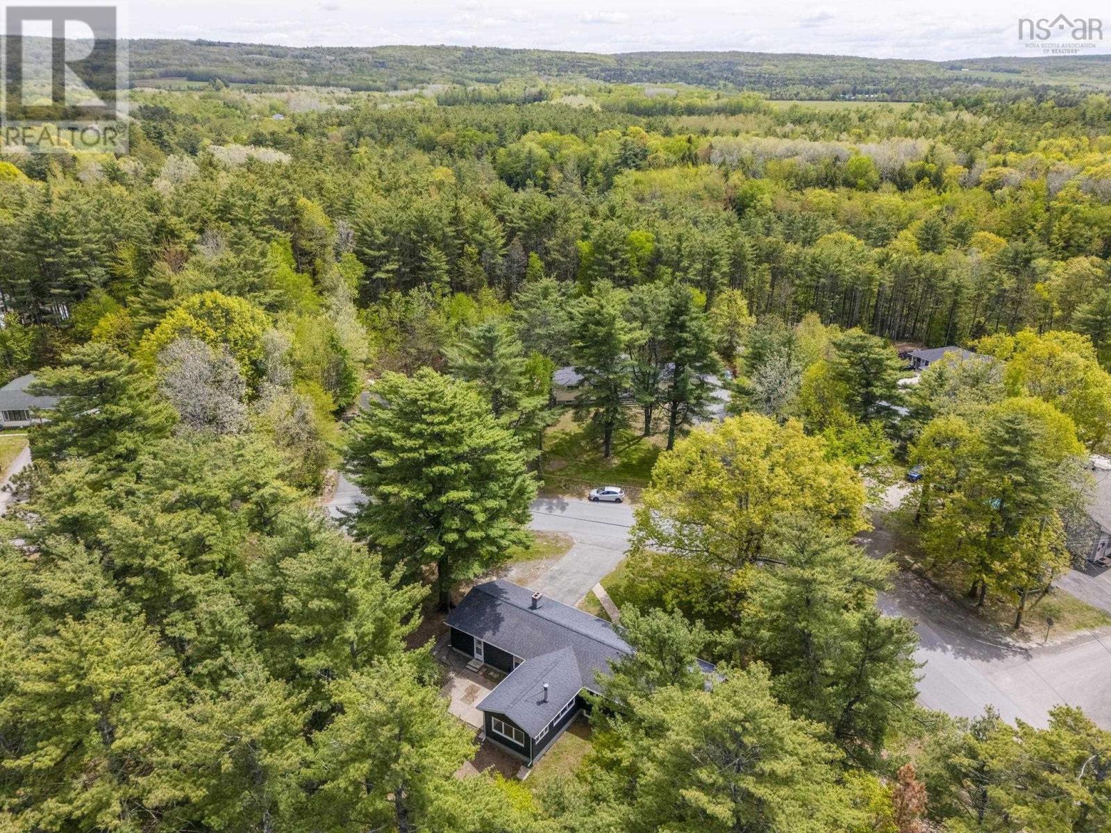 Property 2 of 45 of 1432 George Street E