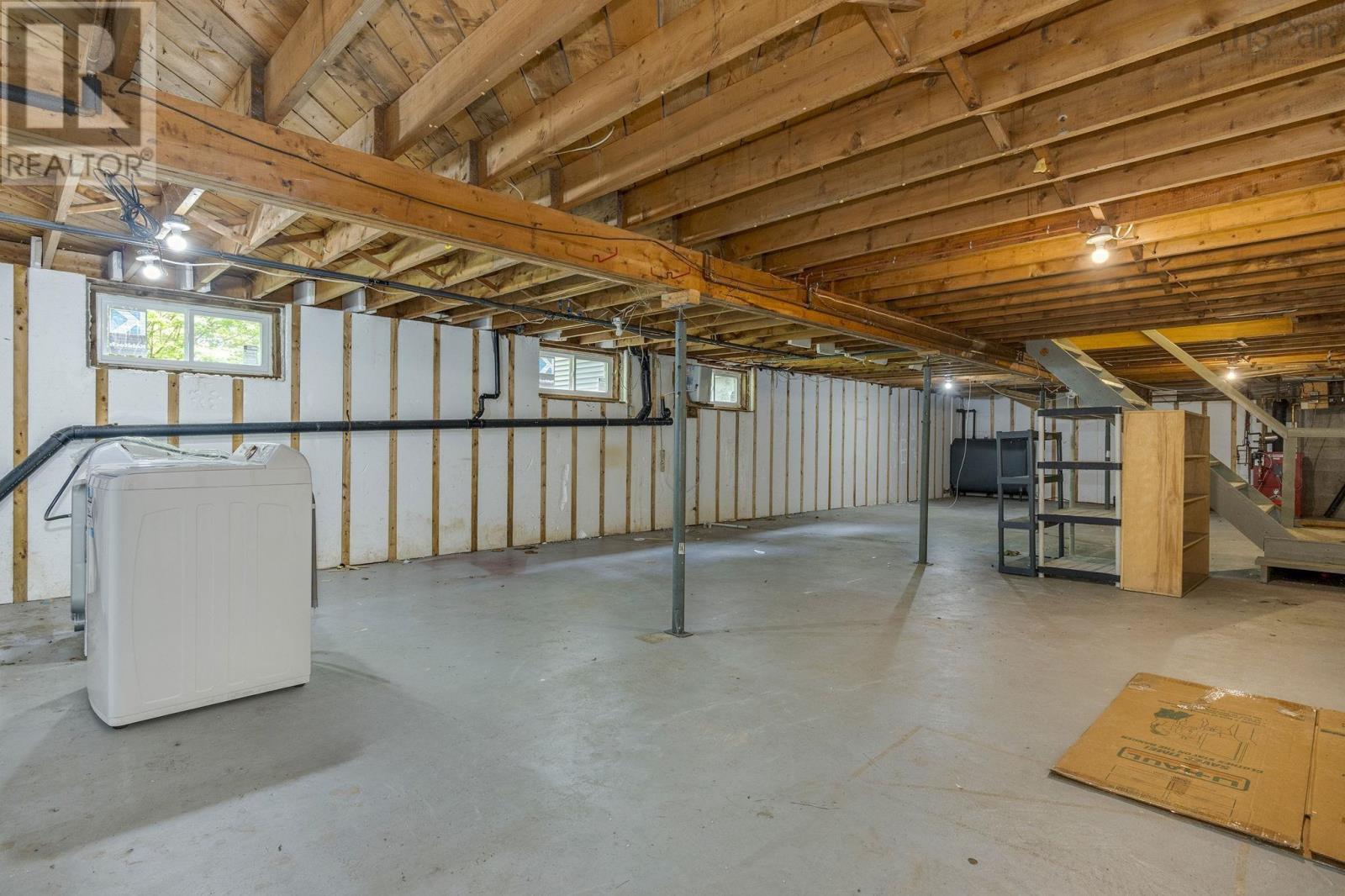 Property 3 of 45 of 1432 George Street E