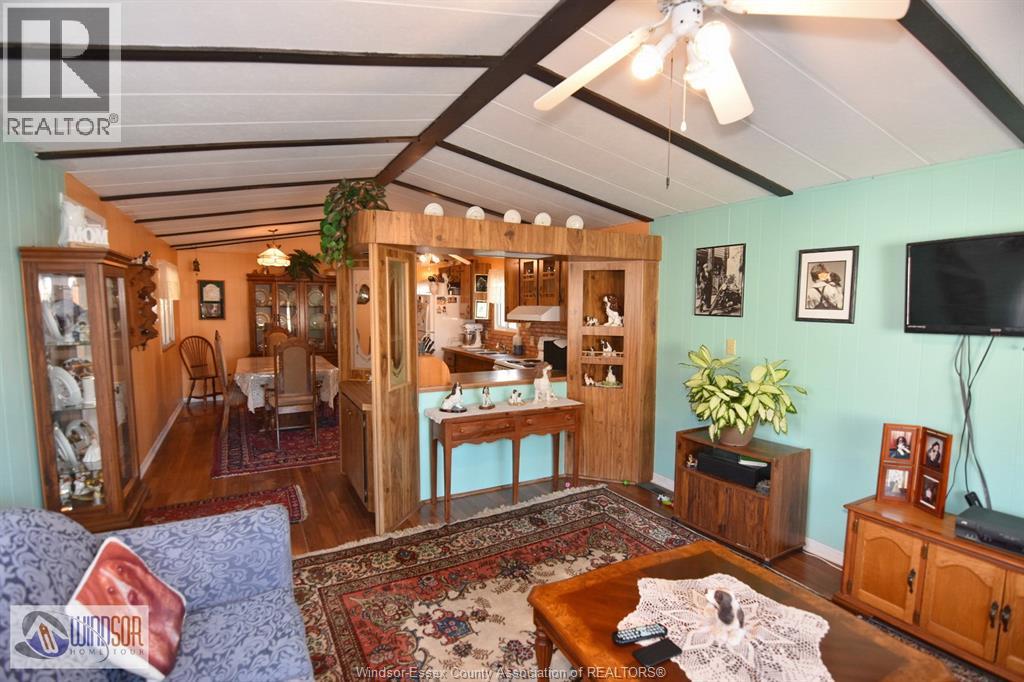 327 REGENT COURT - 18