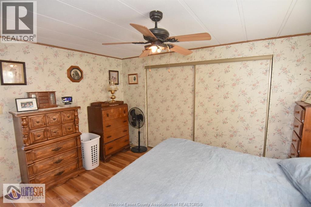 327 REGENT COURT - 34