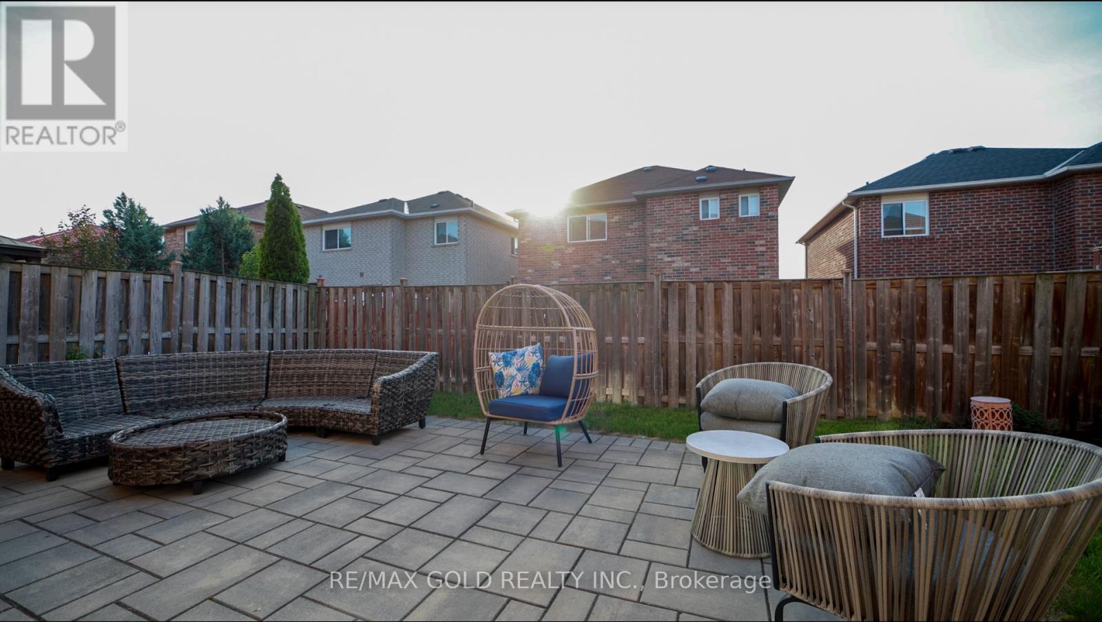 50 FAIRHILL AVENUE - 43