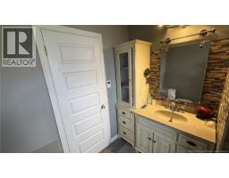 378 Rue De L'ile, Caraquet, NB E1W1B5 Photo 26