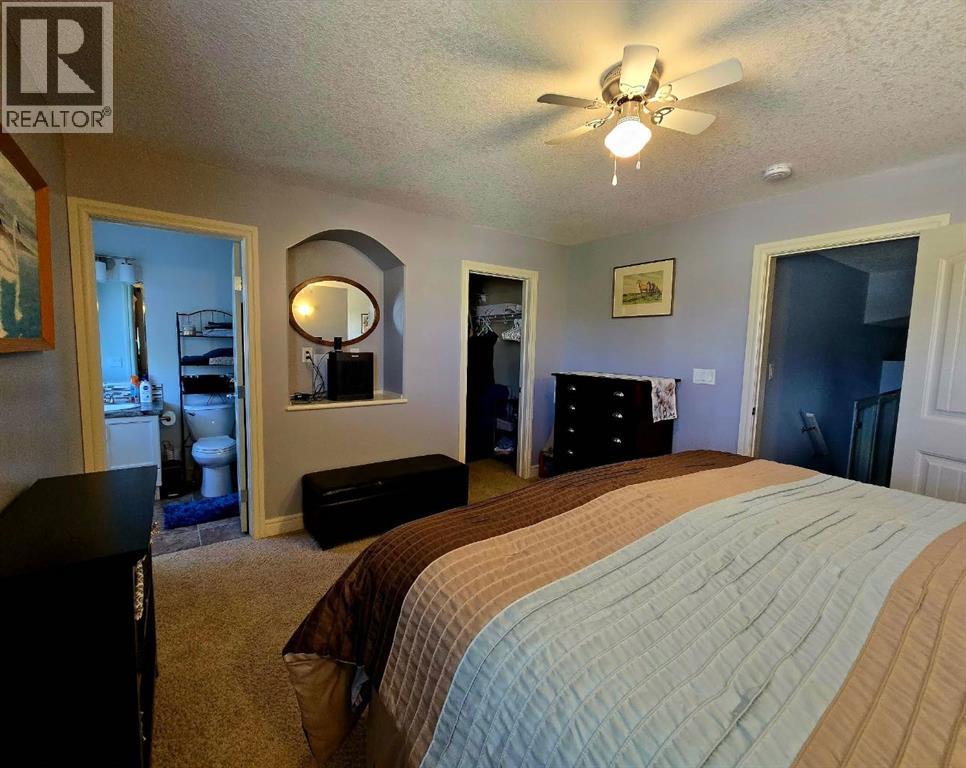 8563 69 Avenue - 22