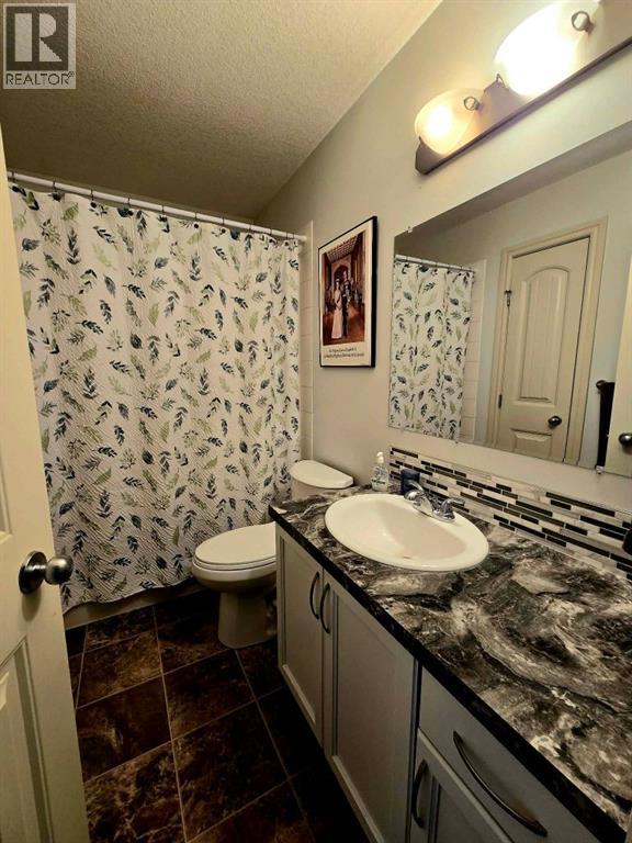 8563 69 Avenue - 20