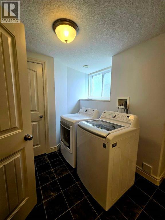 8563 69 Avenue - 33