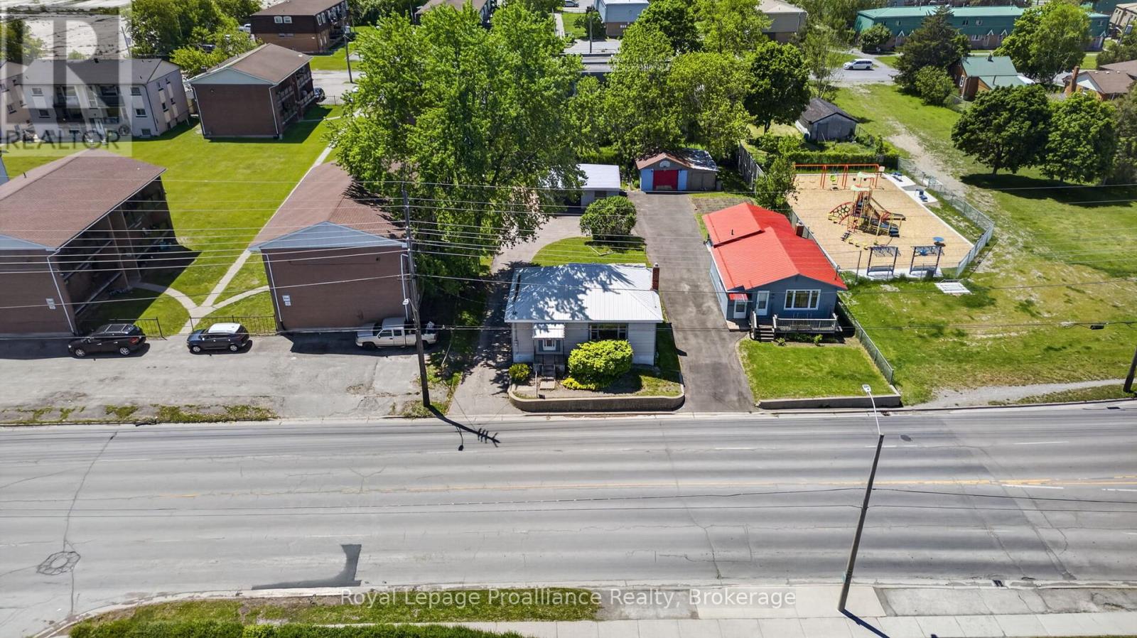 368 SIDNEY STREET - 27