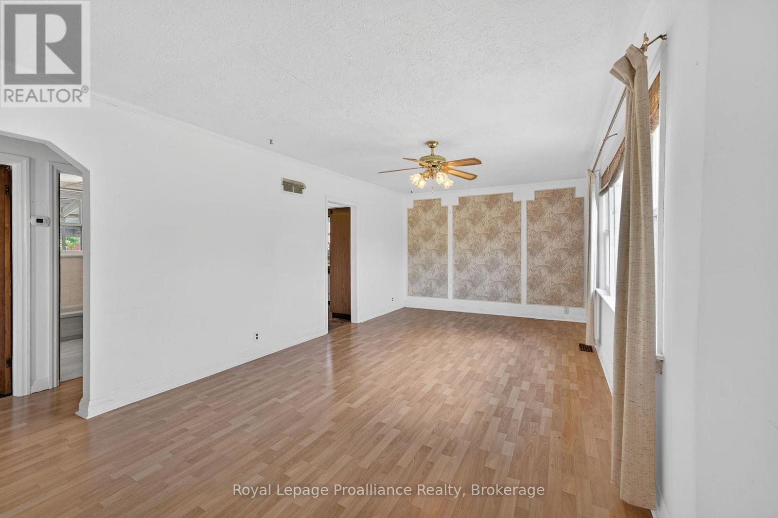 368 SIDNEY STREET - 3