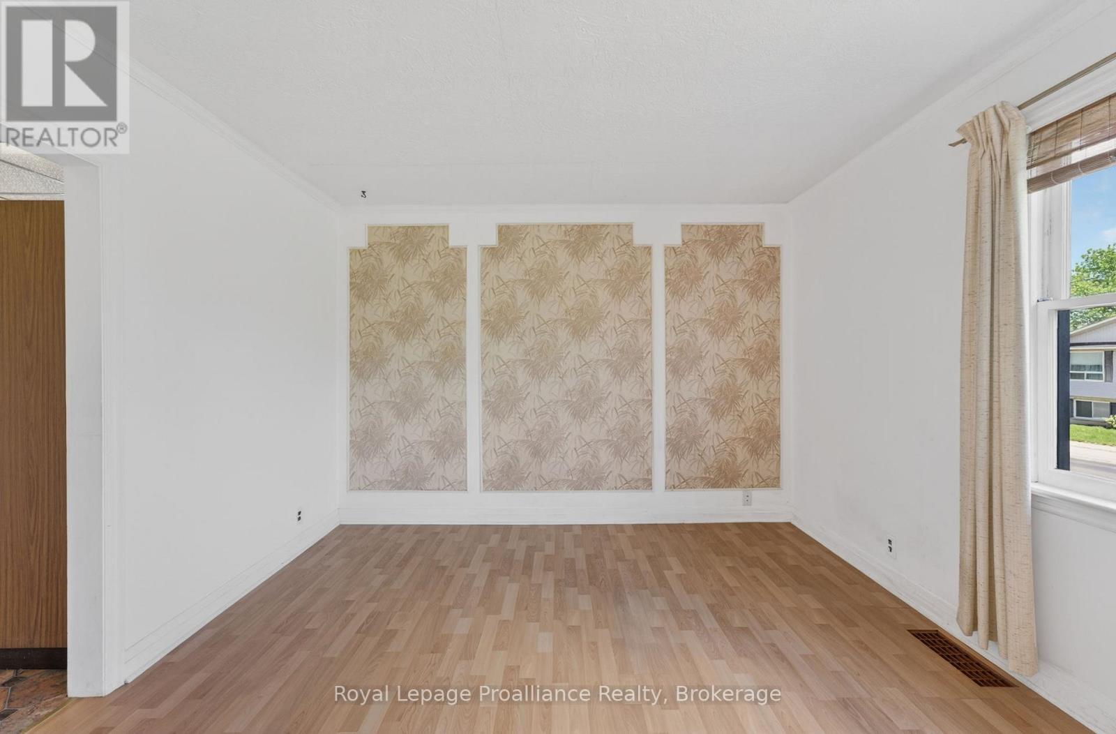 368 SIDNEY STREET - 5