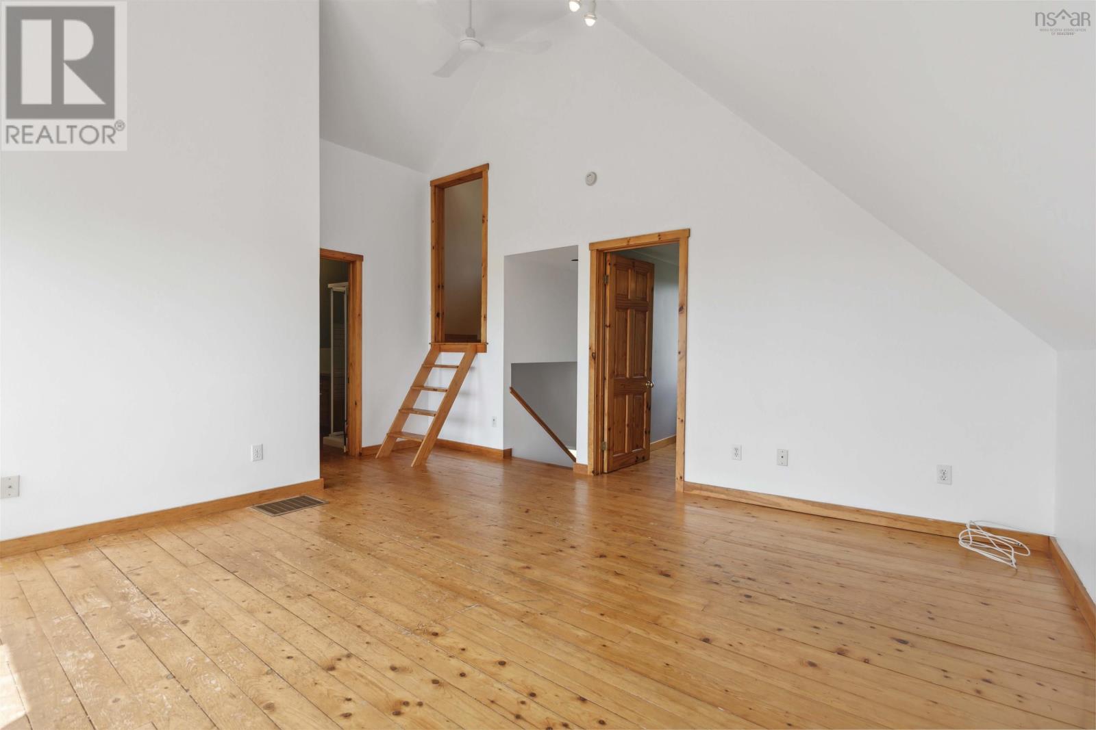 21 West Berlin Wharf Road - 26