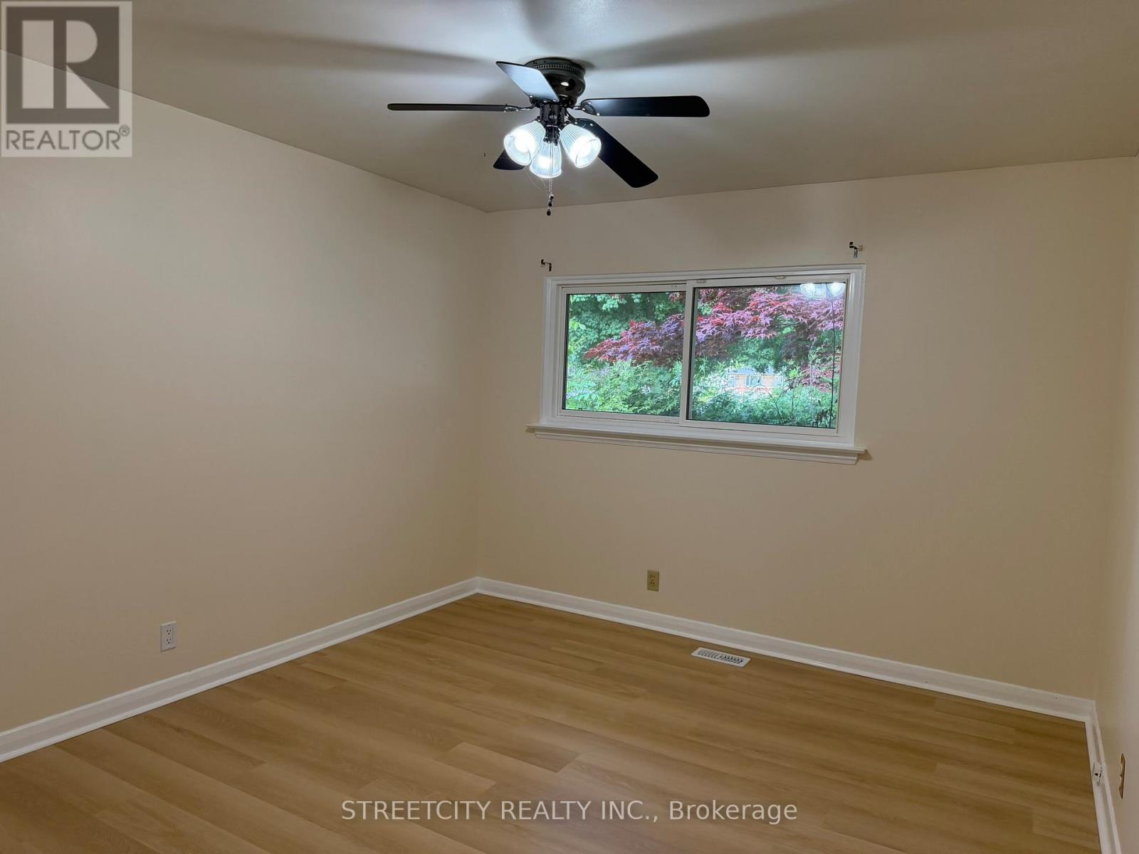 444 SCENIC DRIVE - 12