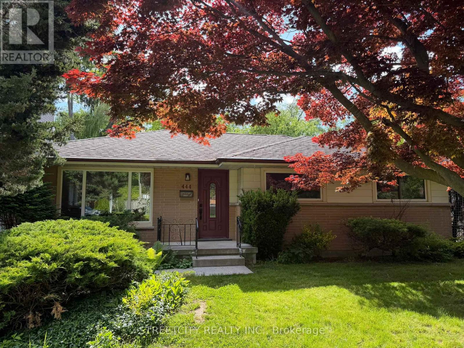 444 SCENIC DRIVE - 2