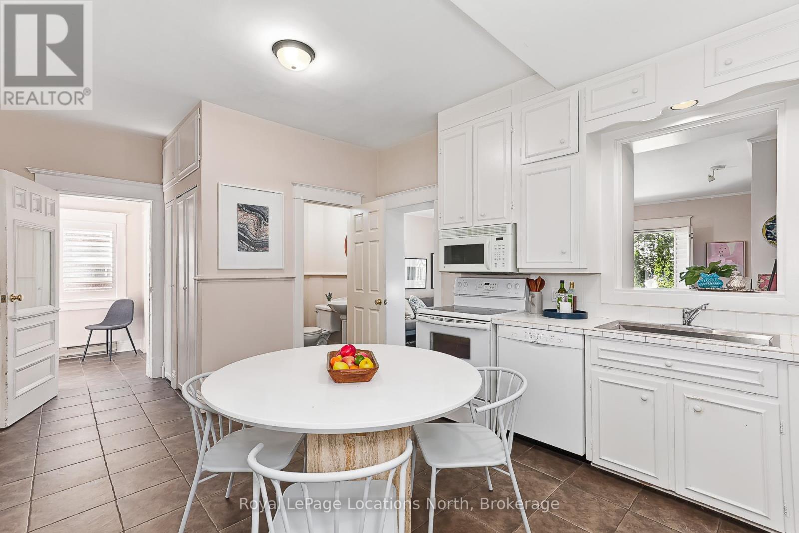 136 OAK STREET - 15