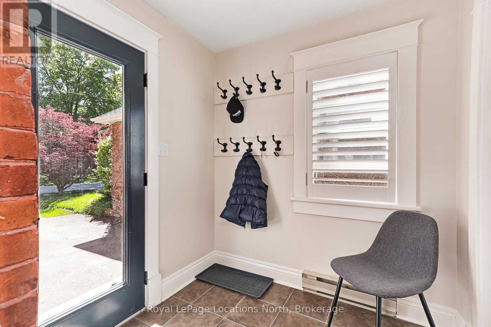 136 OAK STREET - 16