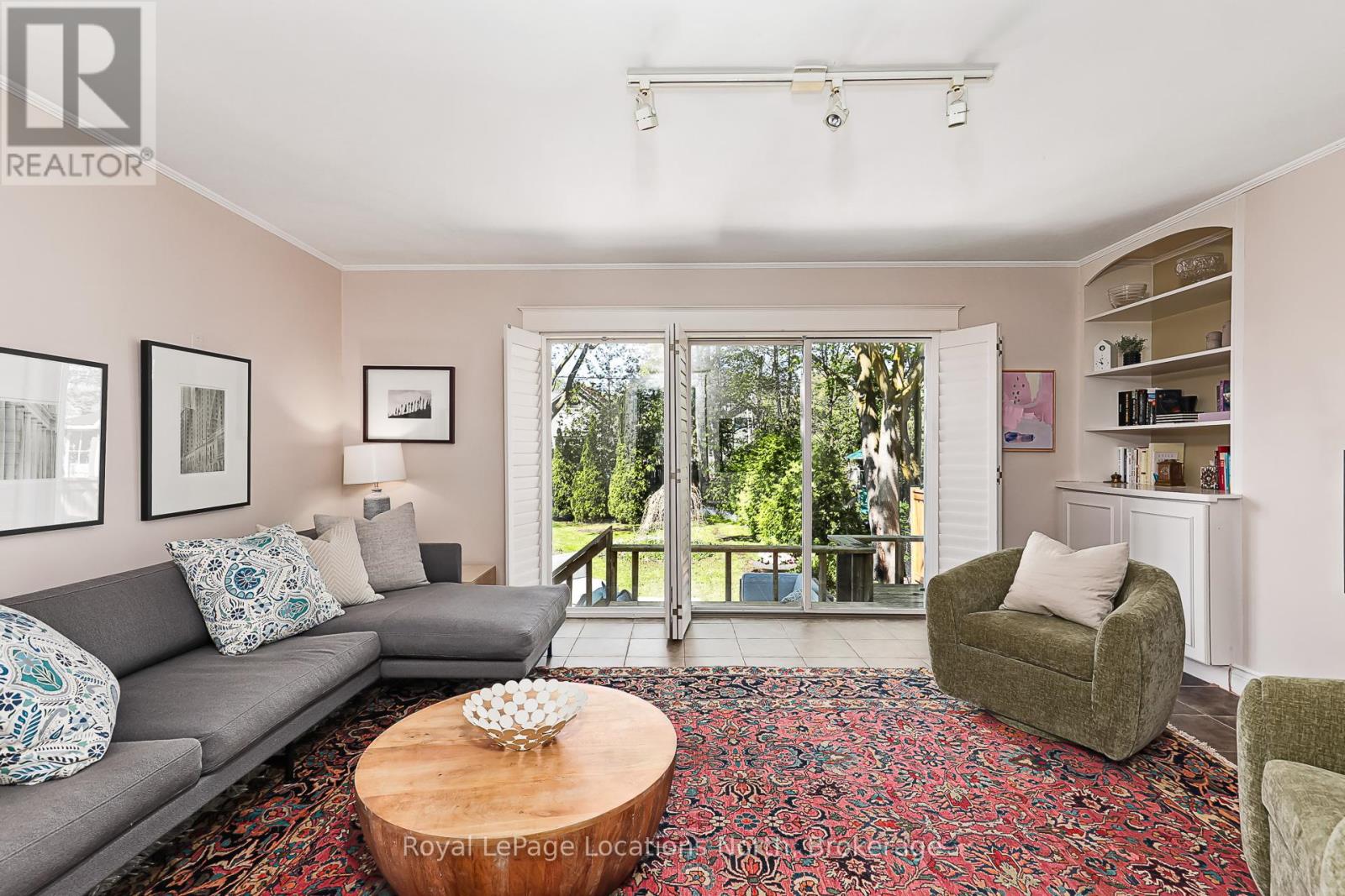 136 OAK STREET - 17