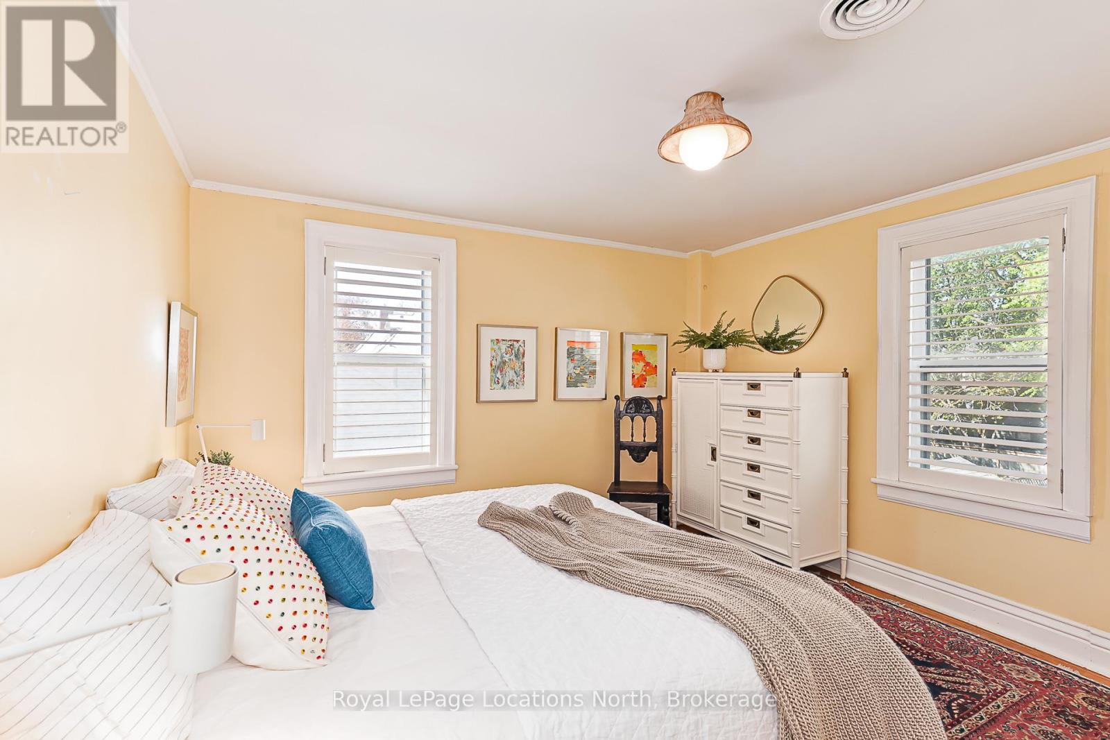 136 OAK STREET - 24
