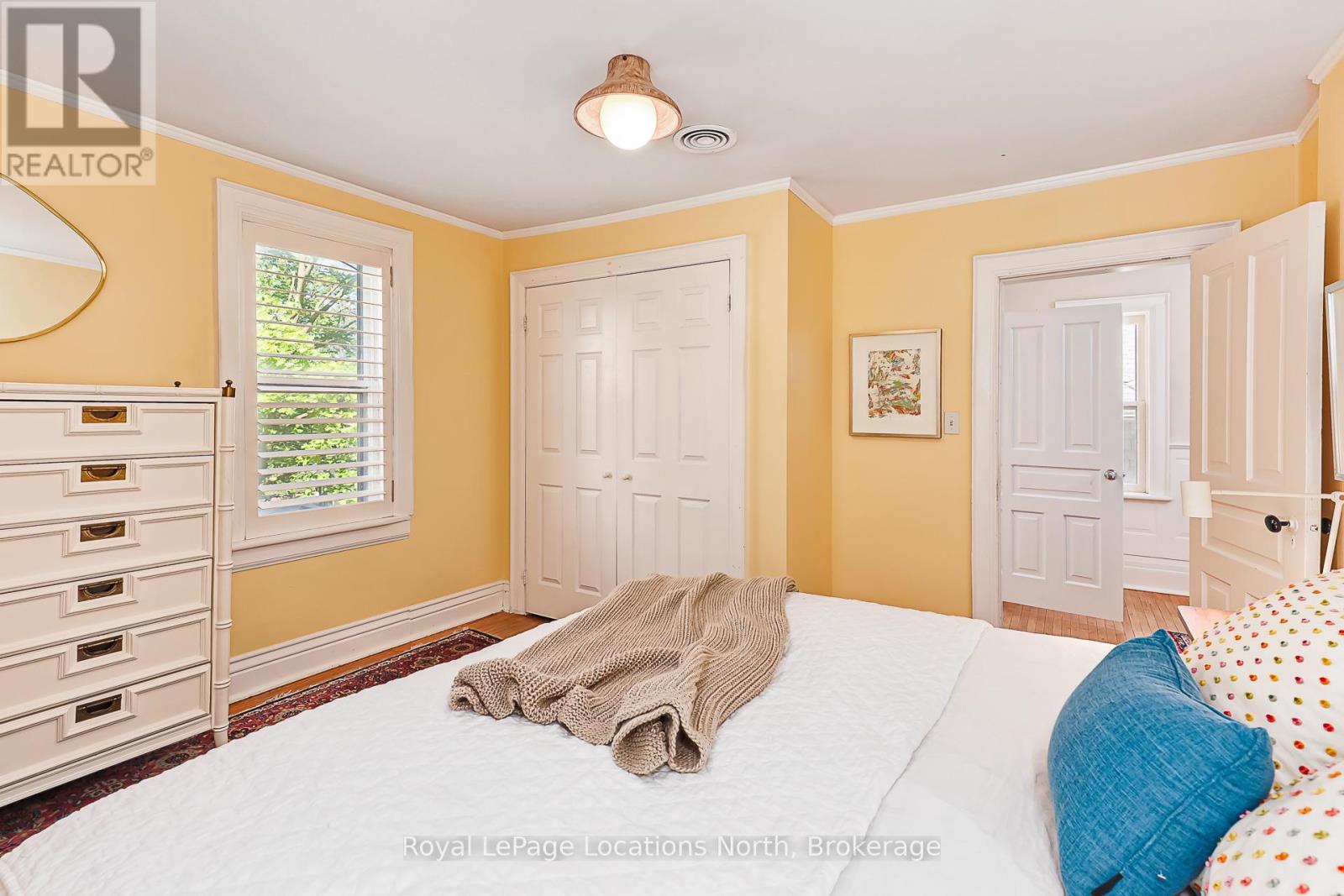 136 OAK STREET - 26