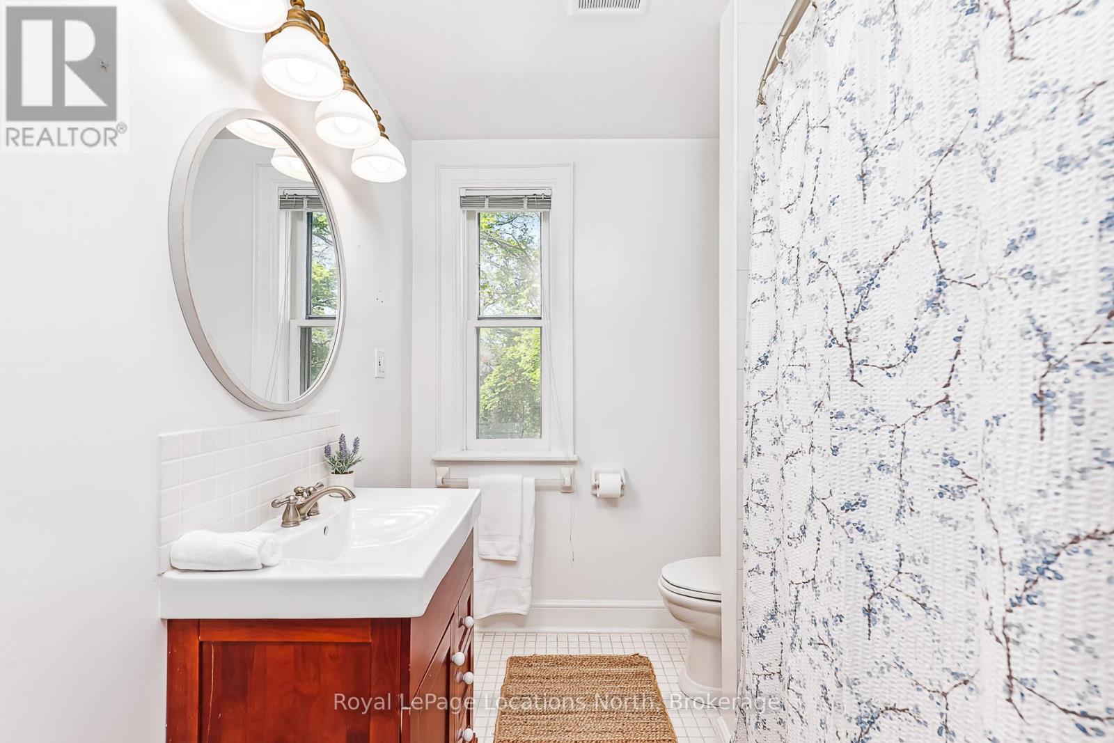 136 OAK STREET - 27