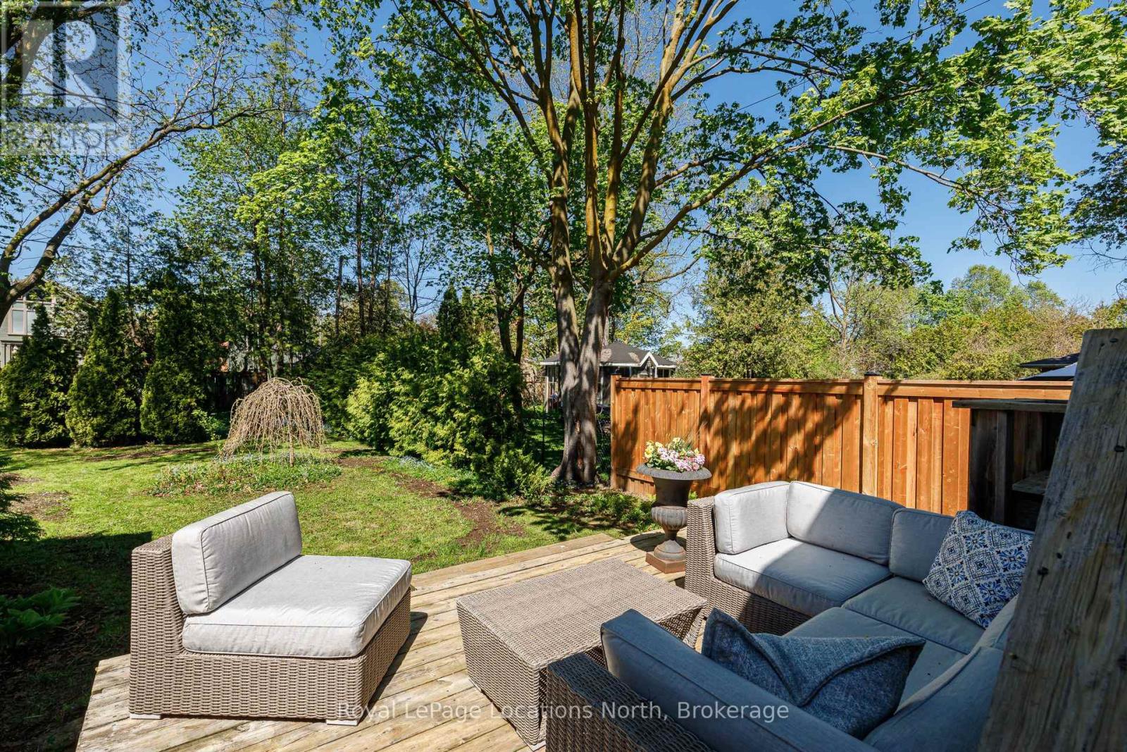 136 OAK STREET - 30