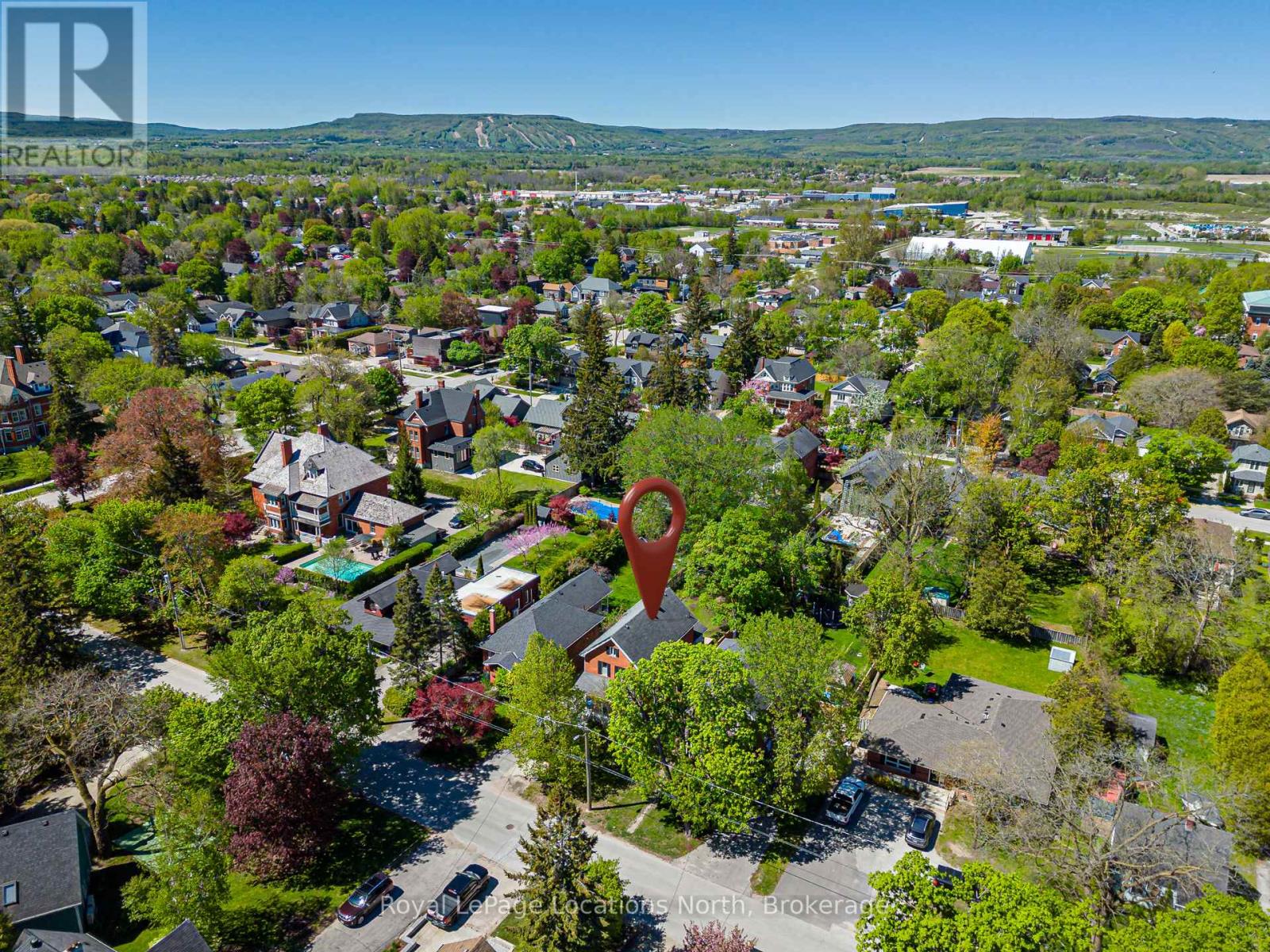 136 OAK STREET - 32