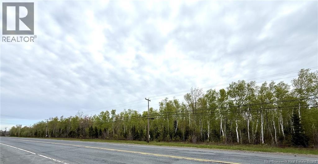 10.7 acres Rue du Portage