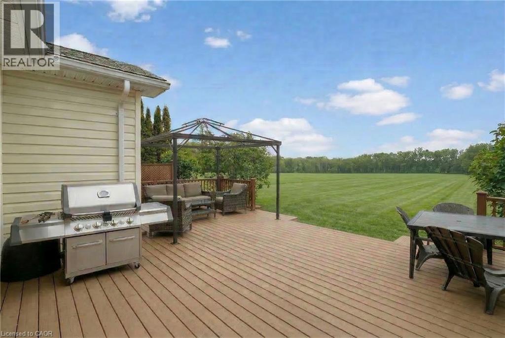148 GLENARIFF Drive - 32