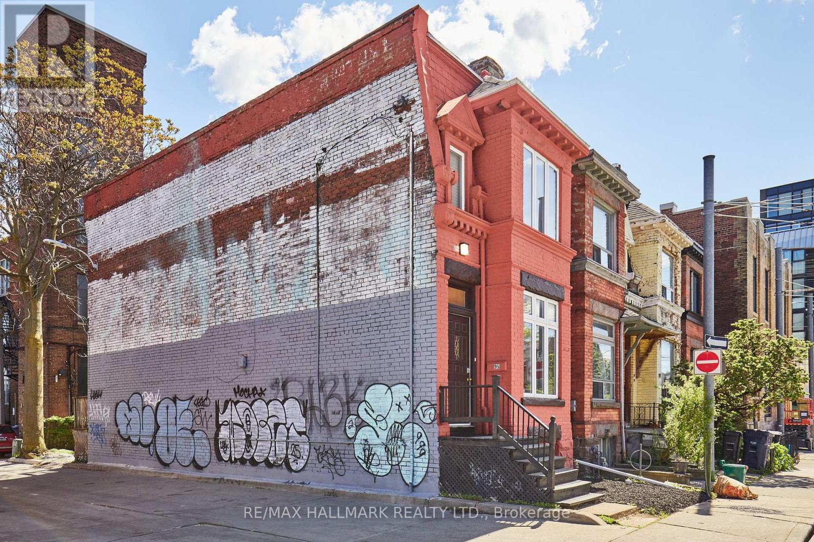 95 WOLSELEY STREET - 2