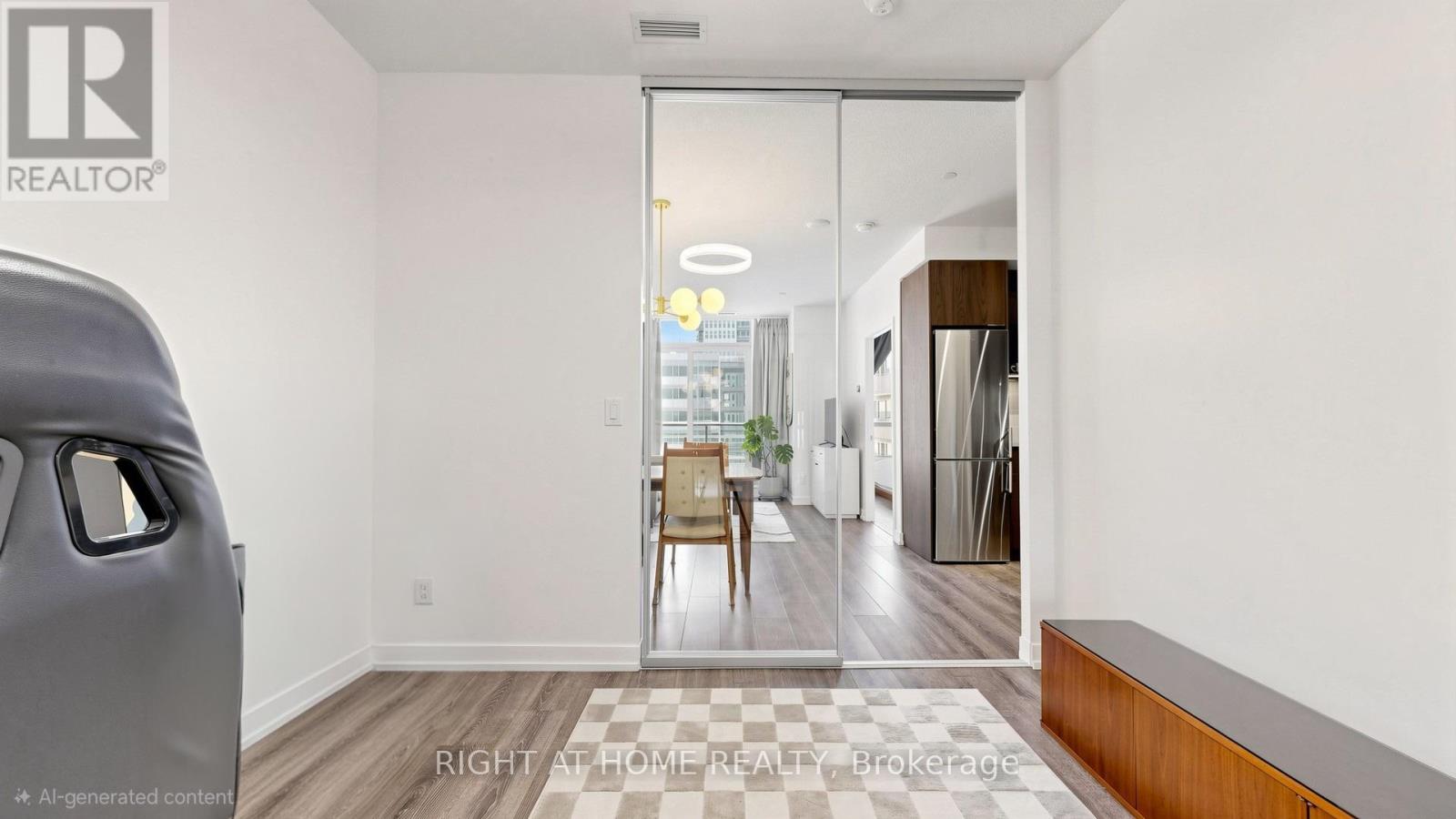 #714 200 SACKVILLE STREET - 18
