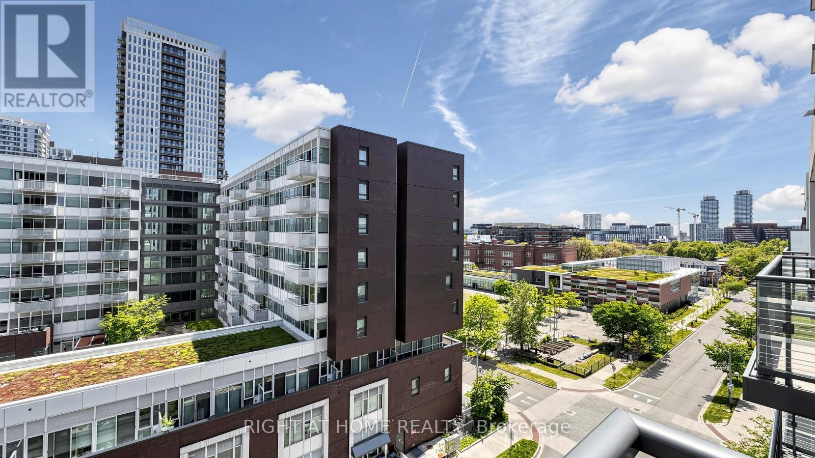 #714 200 SACKVILLE STREET - 24