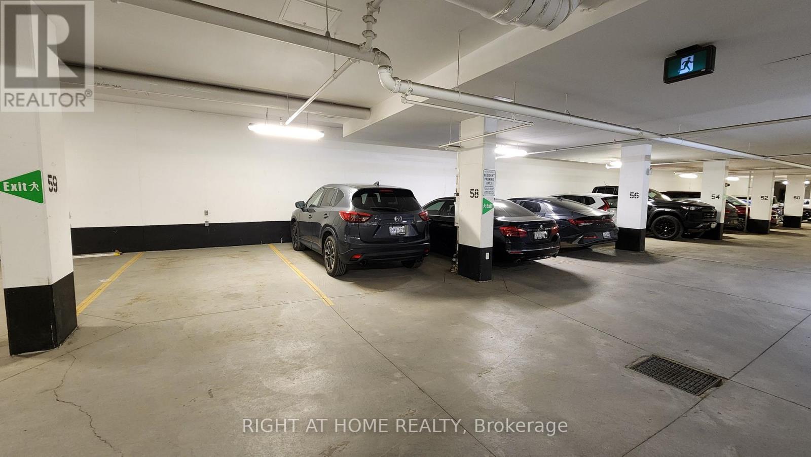 #714 200 SACKVILLE STREET - 34